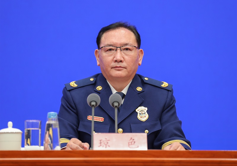 欧美午夜操吧应急部党组成员、消防救援局局长琼色出席新闻发布会